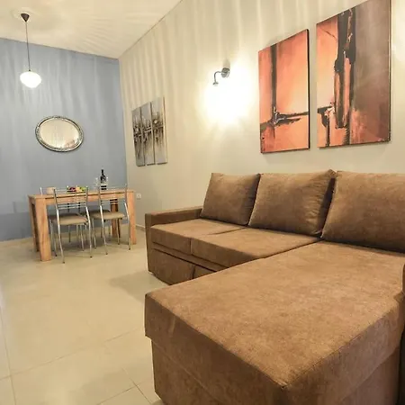 Central Apartment Apartamento Xylokastro