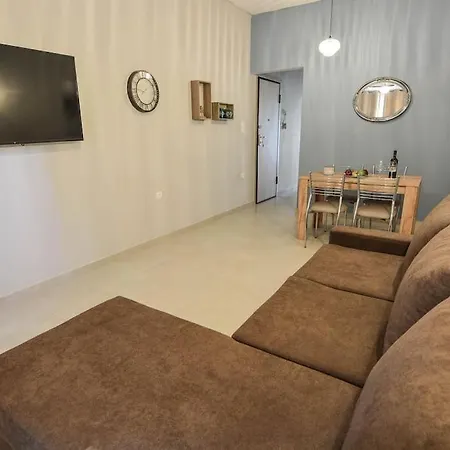 Central Apartment Xylokastro