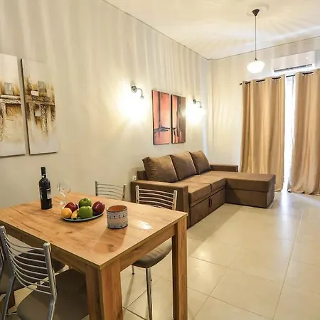 Central Apartment Apartamento Xylokastro