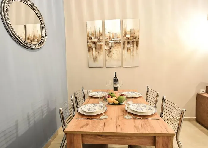 Central Apartment Appartement Xylokastro